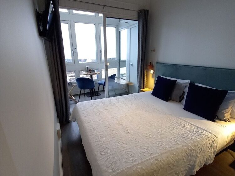 带海景的标准房, La Caravelle