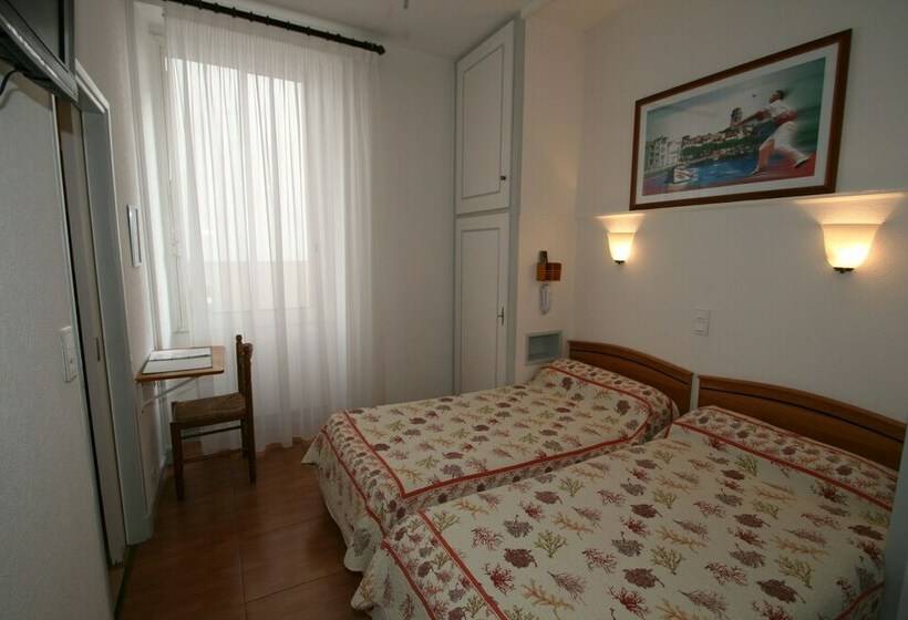 Номер Стандарт, Hôtel Le Magenta
