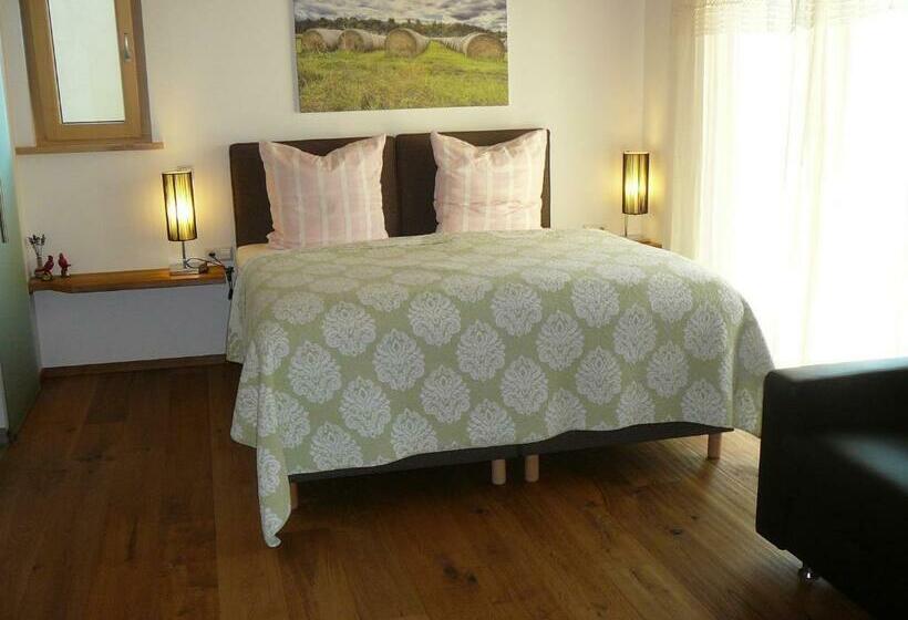 חדר סטנדרט לארבעה, Rooster Bnb American Style Boutique Haus   Made With Love!