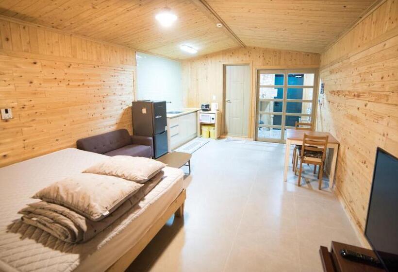 Студия Стандарт, Jeju Haebaragi Pension