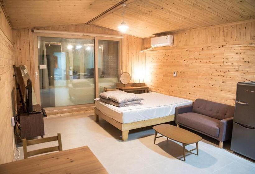 Студия Стандарт, Jeju Haebaragi Pension