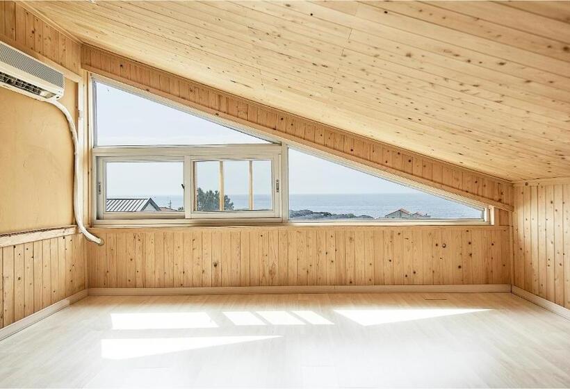Дом 3 Спальни, Jeju Haebaragi Pension
