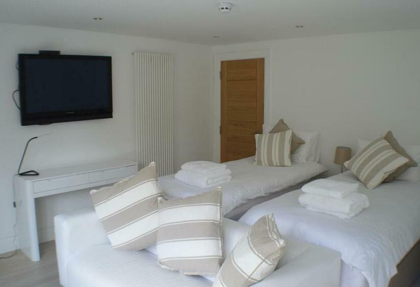 اتاق لوکس با چشم‌انداز باغ, Pier39portrush Adult Only
