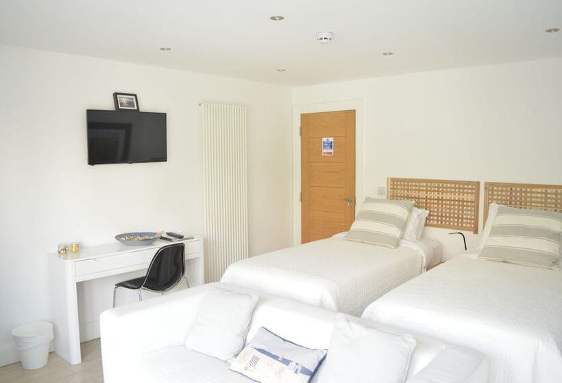 اتاق لوکس با چشم‌انداز باغ, Pier39portrush Adult Only