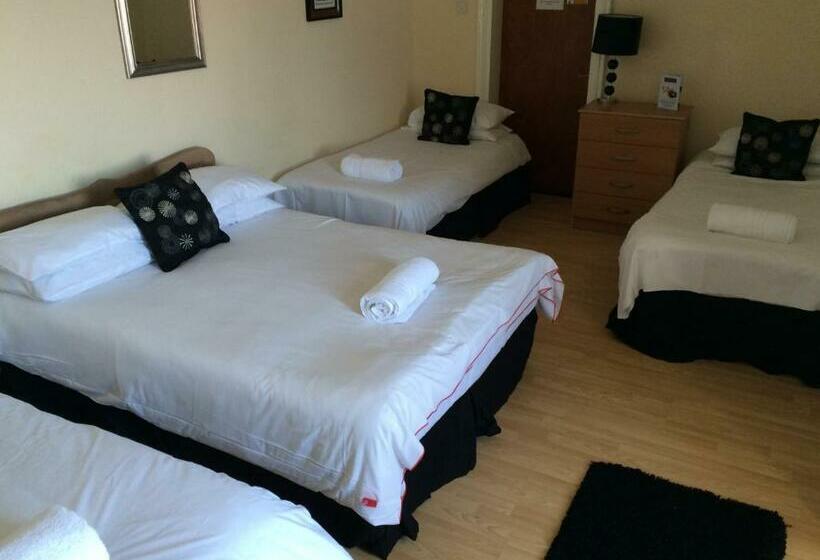 חדר משפחתי, Sheridans Budget Accomodation