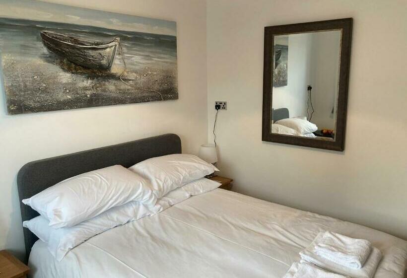 Номер Deluxe, The Waves B&b