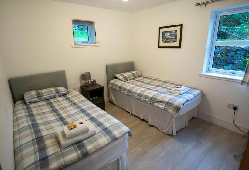 اتاق سوپریور, Corran Bunkhouse