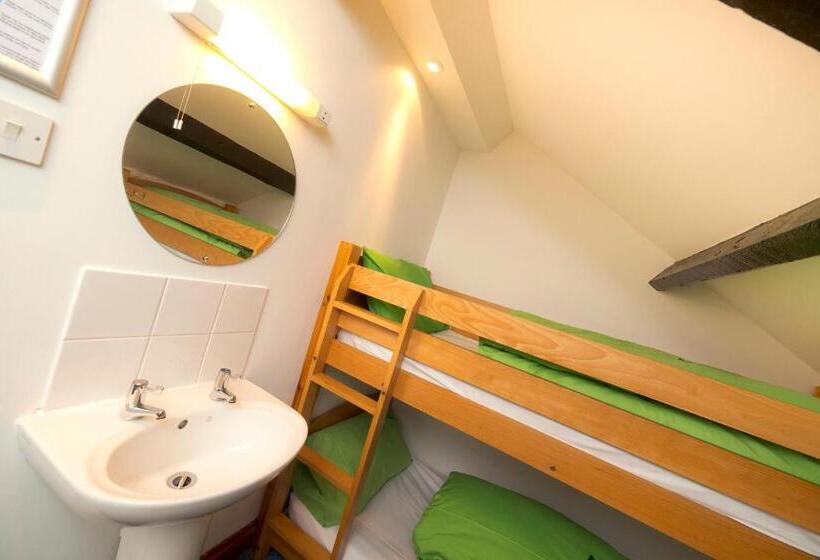 Номер Стандарт, Yha Brecon Beacons