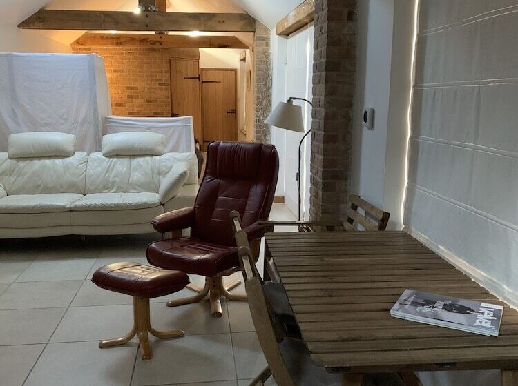 Студия Стандарт, Appletree Cottages