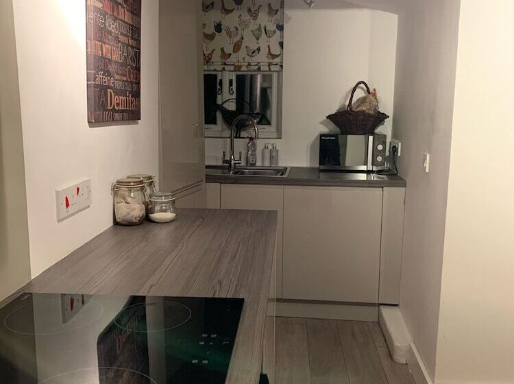 Семейный Номер, Appletree Cottages