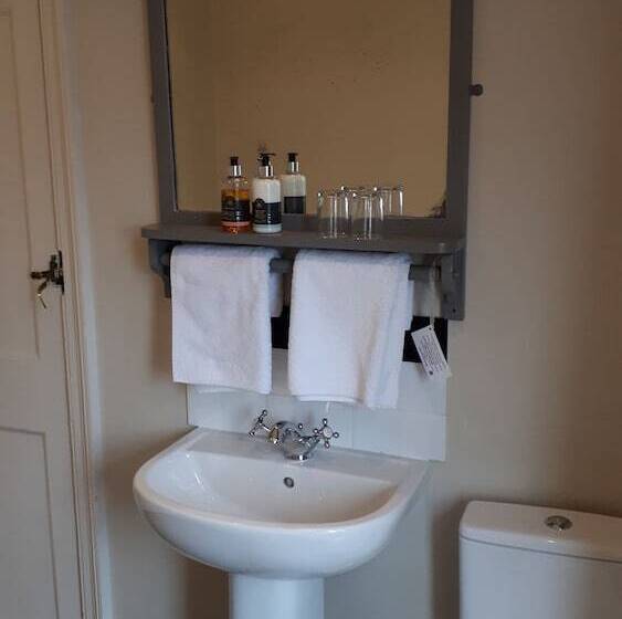 高级大房间, The Priory