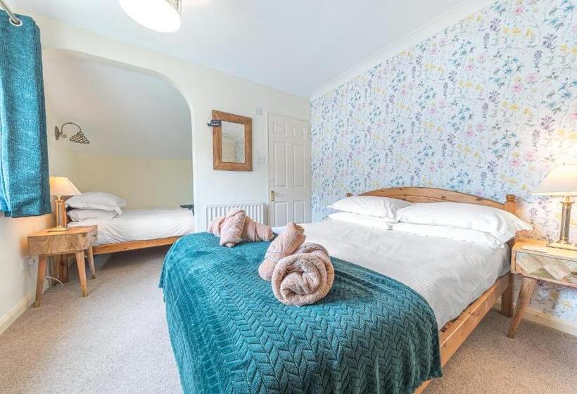 Семейный Номер, Meadowdore Stay B&b