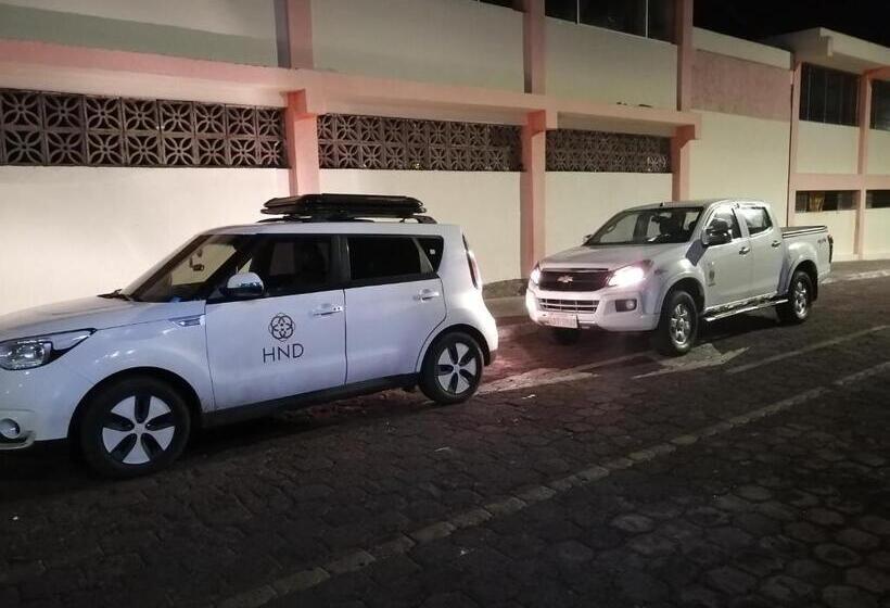 اتاق لوکس, Hostal El Pinzón