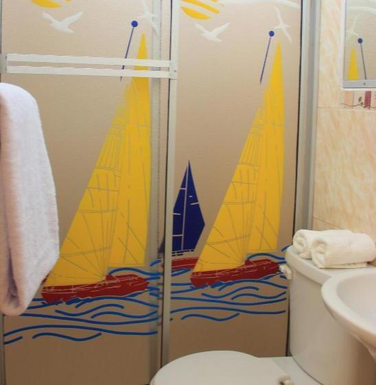 اتاق استاندارد, Hostal El Pinzón