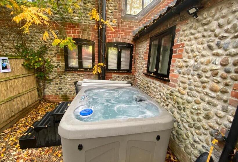 Люкс, Felbrigg Lodge Bed And Breakfast