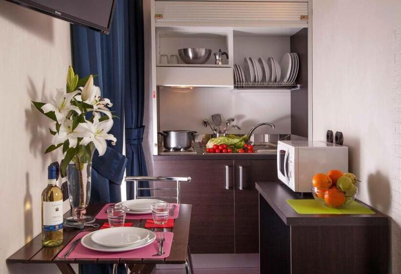 استودیوی استاندارد, Residenza Dorò 24x7 Check In