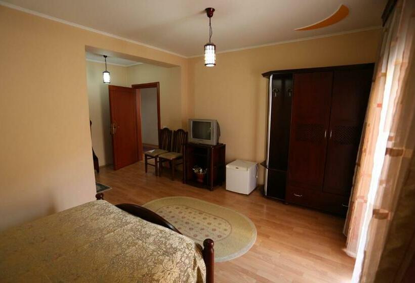 标准间带阳台, Guesthouse Bimbli