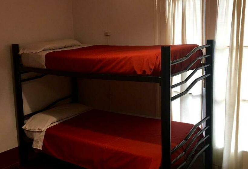 تختخواب در اتاق مشترک, Hostel Lagares
