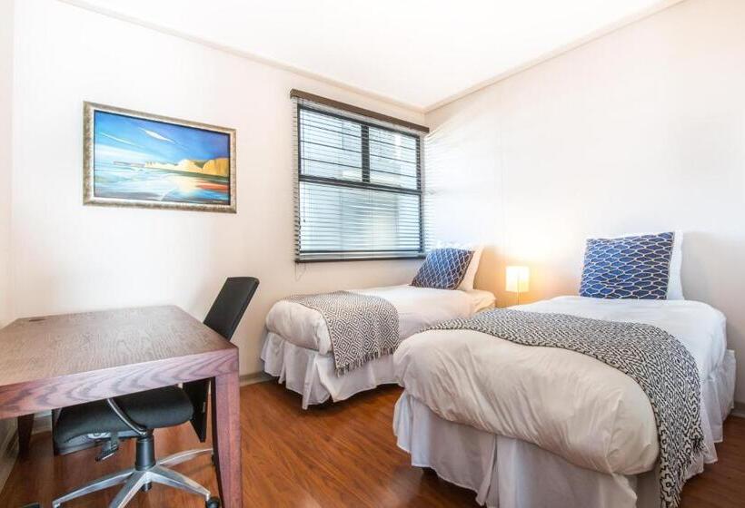 Superior 3-bedroom flat with sea view, Point Waterfront Apartments