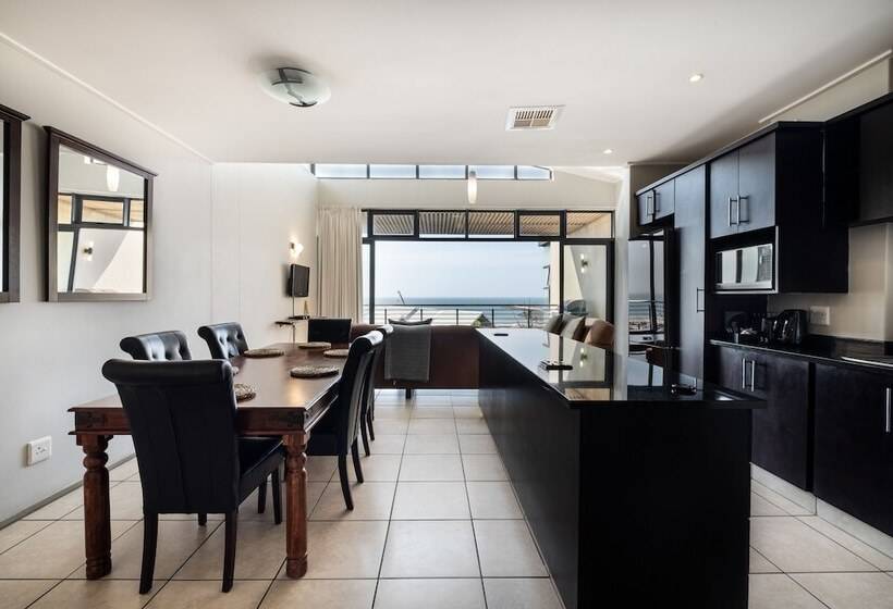 Апартаменты Deluxe 3 Спальни Вид на Море, Point Waterfront Apartments