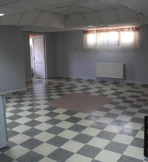 Economy Triple Room, Cairwan