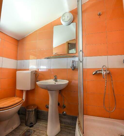 اتاق استاندارد با تراس, San Art Floating Hostel & Apartments