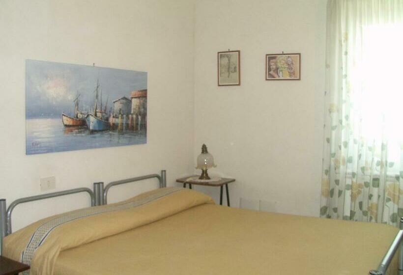 クラシックルーム, Bed & Breakfast Fuocomuorto
