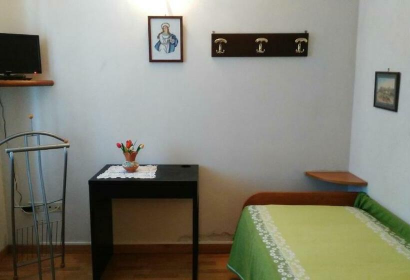スタンダードシングルルーム, Bed & Breakfast Fuocomuorto
