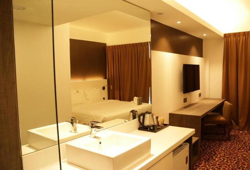 Номер Deluxe Кровать Кинг, Amerin Hotel Johor Bahru