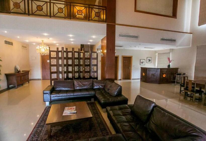 اتاق سوپریور, Lagos Oriental