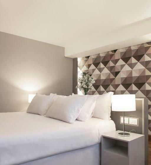 غرفة قياسية, NH Curitiba The Five