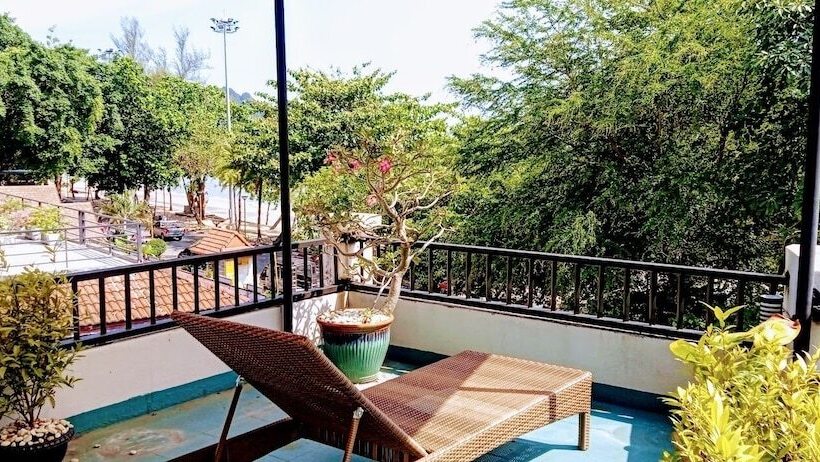 اتاق لوکس با بالکن, Sea Star House