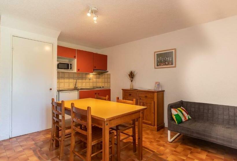 Апартаменты 2 Спальни, Vacanceole  Residence Les Gorges Rouges