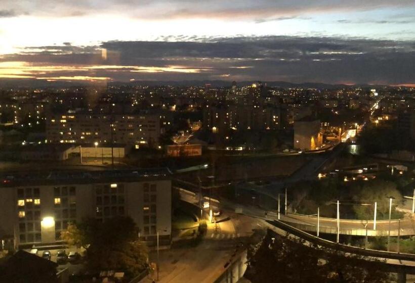 חדר דלוקס, Chambre Privée En Colocation Villeurbanne Métro Bonnevay
