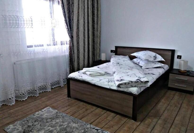 اتاق لوکس, Pensiunea Casa Nușa