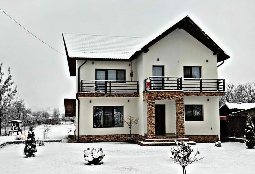 اتاق لوکس, Pensiunea Casa Nușa