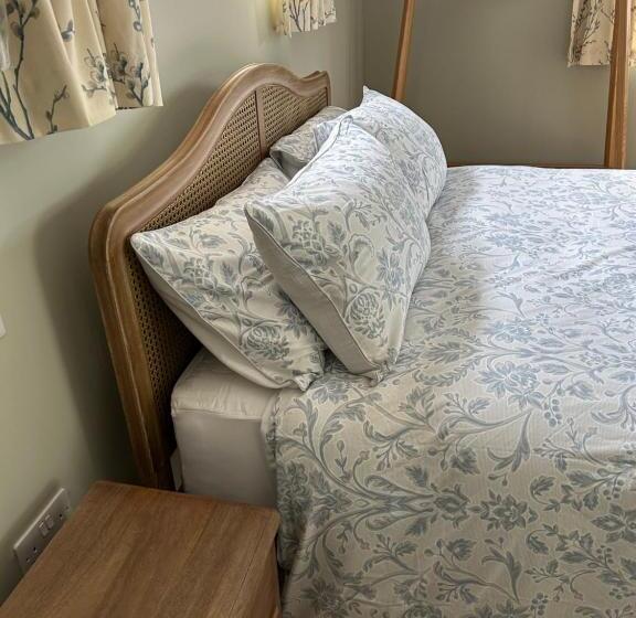 Дом 1 Спальня, The Cabin At The Croft   Idyllic Rural Retreat Perfect For Couples And Dogs