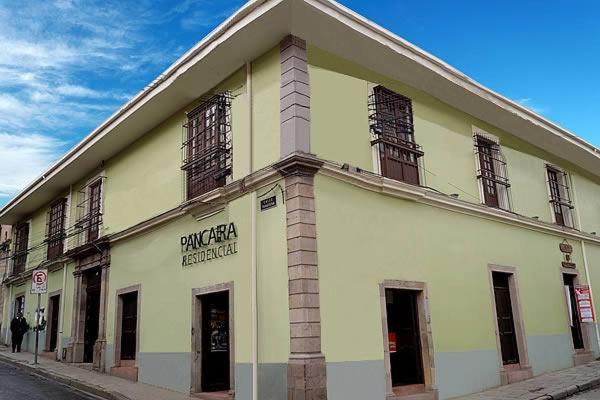 اتاق استاندارد سه نفره, Hostal Pancaira La Paz Bolivia