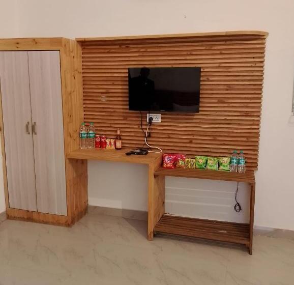 패밀리 스위트, The Farmerian Resort