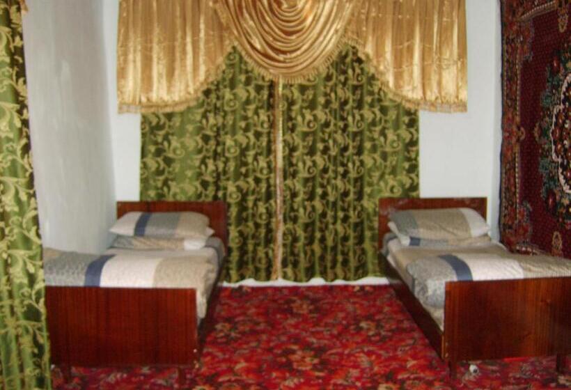 스탠다드 4인용 룸 공용 욕실, Shiringul Guesthouse In Nuratau Mountain