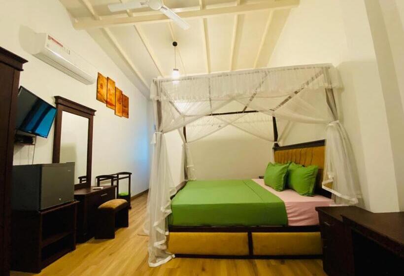Номер Стандарт, Tharumini Villa