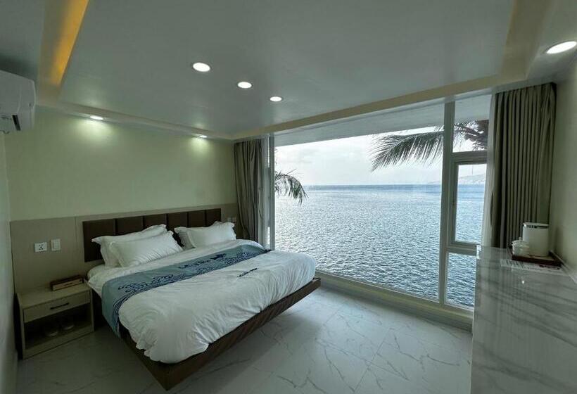 Номер Deluxe Вид на Море, Luckytito Anilao Resort