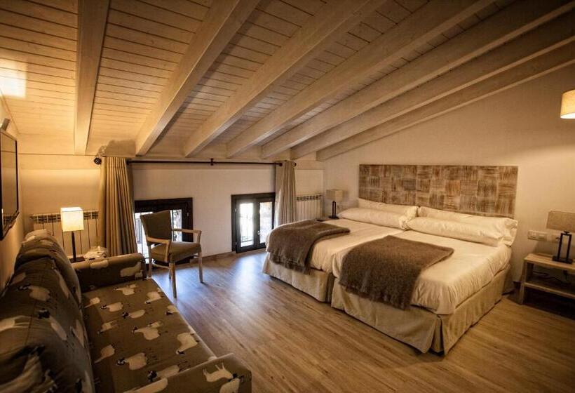 Junior Suite, Pura Vida