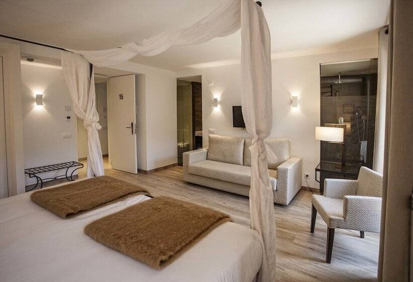 Junior Suite, Pura Vida