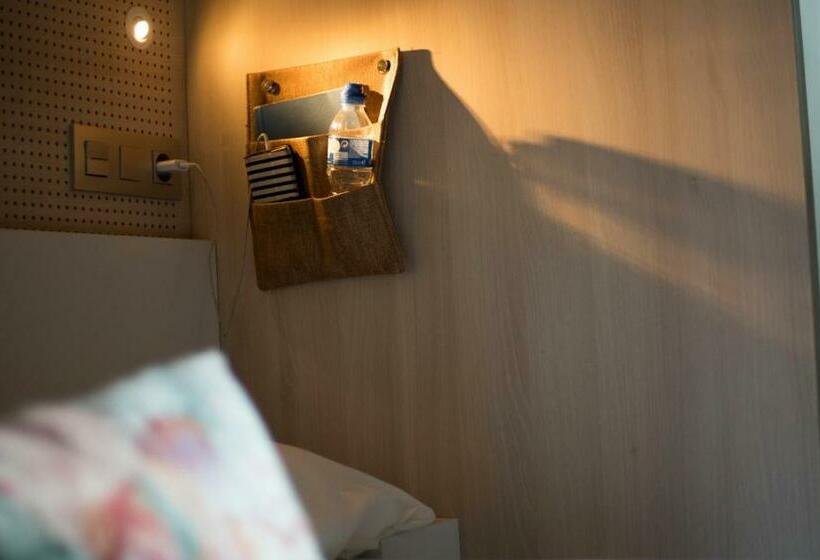 디럭스 패밀리 룸, Koisi Hostel