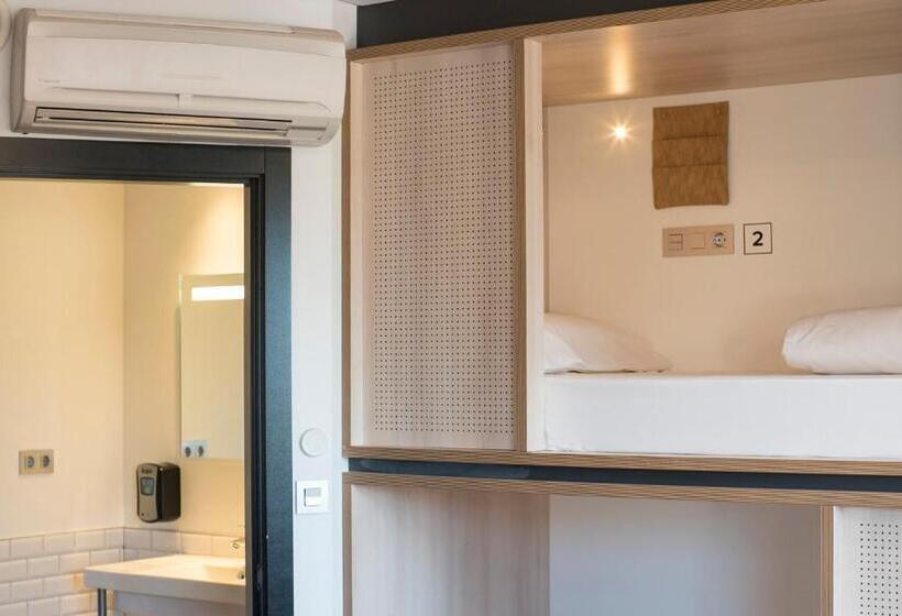4인용 스탠다드 룸, Koisi Hostel