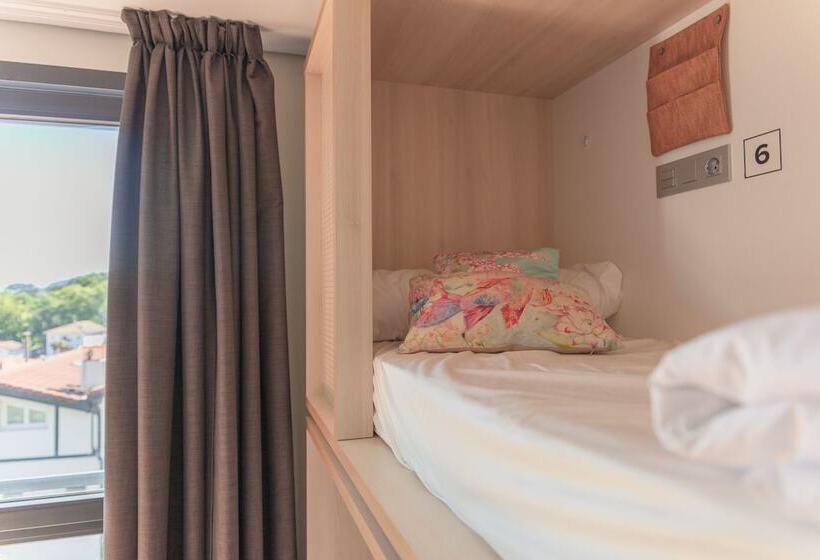 디럭스 패밀리 룸, Koisi Hostel