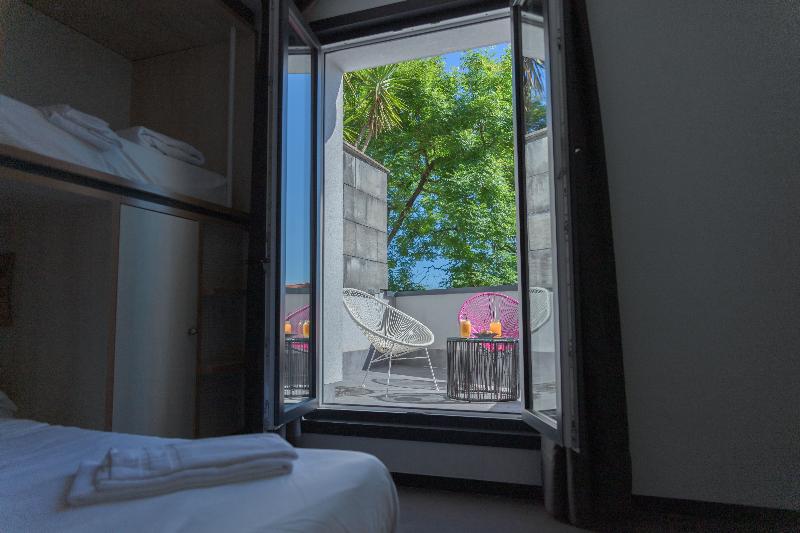디럭스 패밀리 룸, Koisi Hostel
