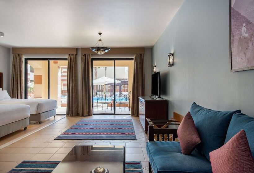 سوییت جونیور با چشم‌انداز استخر, Marina Resort Port Ghalib, A Member Of Radisson Individuals