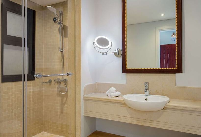 سوئیت جونیور با چشم‌انداز, Marina Resort Port Ghalib, A Member Of Radisson Individuals